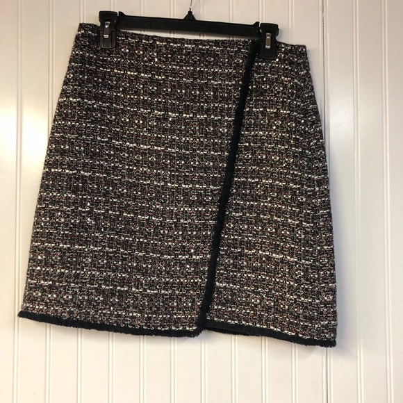 Loft Chic Tweed Mini Skirt - Black White Red Size 4 Fringe Accent - Picture 1 of 5
